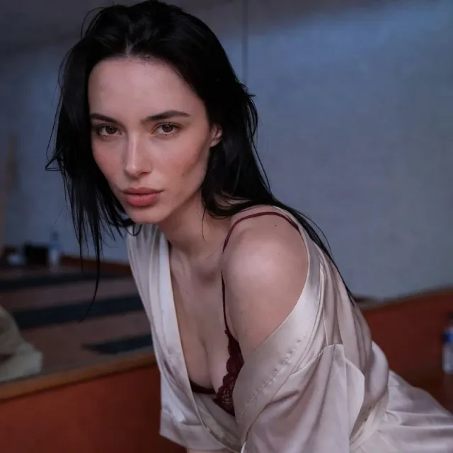 Jessica W.
